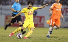 Thầy Park đừng càm ràm gì nữa nhé, ‘song tấu’ Văn Toàn - Tiến Linh, tại sao không?