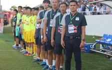 Kiatisak ‘giết gà không cần đến dao mổ trâu’