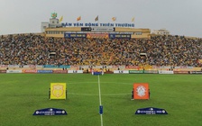 Sân Pleiku, Thiên Trường không còn một chỗ trống, sao sân Hàng Đẫy vẫn hạn chế khán giả?