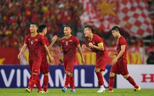 Tuyển Việt Nam phải lấy… tăm chống mắt để thi đấu lúc thiên hạ đã ngáy o o