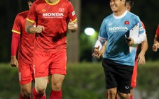 Ngắm nhìn học trò cười, thầy Park đánh tan áp lực đè nặng trong tim!