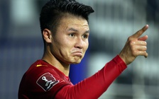 Quang Hải ngồi xem đồng đội vắt kiệt sức, nói 'bố Hiển ơi, con đau tim quá’