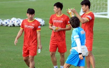Tấn Trường hết chấn thương còn Đình Trọng bị đau cơ đùi, tuyển Việt Nam tập nhẹ