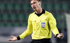 Trước khi dính thẻ đỏ, Duy Mạnh bị thẻ vàng đầu tiên lúc nào và vì sao?