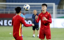Duy Mạnh ra sân tập, Tiến Dũng hồi phục nhanh, tuyển Việt Nam tạm quẳng gánh lo