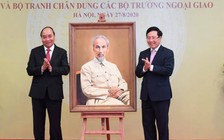 Khai trương bộ tranh chân dung các Bộ trưởng Ngoại giao Việt Nam qua các thời kỳ