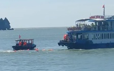 Tàu chuyển tải chìm trên vịnh Lan Hạ sau va chạm, 1 du khách tử vong