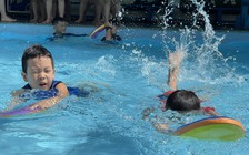 Bộ GD-ĐT ra công điện, yêu cầu tăng cường dạy bơi trước khi học sinh nghỉ hè