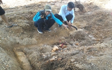 Đã tìm thấy huyệt mộ nghi của vợ vua Tự Đức bị ủi làm bãi đỗ xe