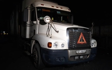 Bắt giữ xe container chở 1.200 gói thuốc lá lậu