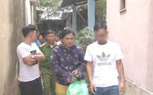 Bắt quả tang cô gái mua bán ma túy ở ngã ba đường