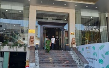 Thừa Thiên - Huế: Cách ly 12 người cùng chuyến bay với cô gái Hà Nội nhiễm Covid-19