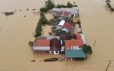 Thừa Thiên - Huế: Lũ cuốn nữ nhân viên y tế tử vong