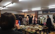 Vì Covid-19, du học sinh Việt đón giao thừa... tại nhà