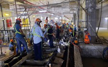 Thi công đoạn ray ngầm cuối cùng của tuyến metro số 1