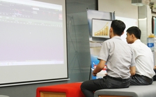 Chứng khoán tăng điểm nhưng tiền vào vẫn 'èo uột'