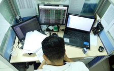 VN-Index 'ngập ngừng' trước ngưỡng 1.000 điểm