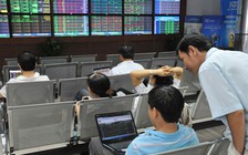 VN-Index 'gỡ' lại 8 điểm