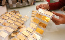 Vàng SJC vượt mốc 38 triệu đồng mỗi lượng