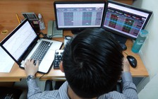 VN-Index 'quay xe' giảm cuối phiên, hàng tỉ USD lại đổ vào thị trường