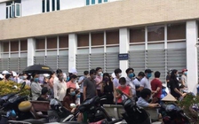 Giật mình cảnh xếp hàng chen chúc tiêm vắc xin ở ‘tâm dịch’ Thanh Xuân Trung