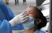 Hà Nội điều chỉnh xét nghiệm Covid-19: Từ ‘diện rộng’ sang ‘đúng đối tượng’?