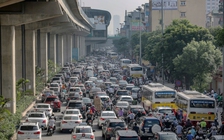 Hà Nội phân làn cứng tách ô tô, xe máy trên đường Nguyễn Trãi từ 6.8