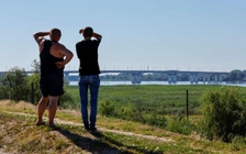 Chiến sự đến chiều 27.7: Ukraine tấn công cầu chiến lược ở Kherson để cô lập Nga