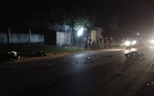 Hai xe máy đối đầu trong đêm, 4 người thương vong