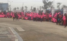 Công nhân ngừng việc tập thể vì không được thưởng tết