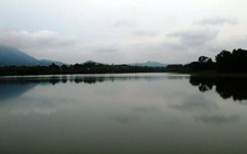 Một trưởng công an xã chết dưới hồ cá