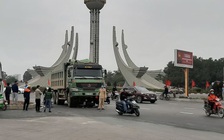 Thanh Hóa: Bị cuốn vào gầm xe Howo, 2 phụ nữ đi xe máy tử vong tại chỗ