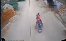 Ninh Bình: Va chạm với xe tải, hai nam sinh tử vong tại chỗ