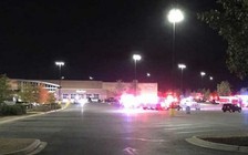 Phát hiện 8 thi thể bên trong xe container ở Texas