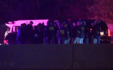 Hung thủ đánh bom hàng loạt ở Mỹ tự sát khi bị bao vây