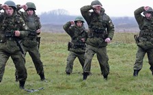 Sĩ quan Nga hi sinh khi che chắn cho lính đánh rơi lựu đạn