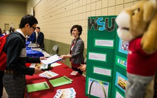 Sinh viên khó tìm việc làm thêm tại bang Washington