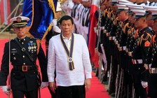 Tổng thống Duterte đe tội phạm ma tuý 'muốn toàn mạng thì hãy vào tù'