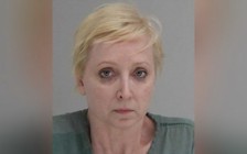 Bị vợ bắn chết vì dám đánh… mèo cưng