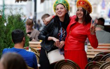 Phụ nữ Nga và chuyện quan hệ với người nước ngoài dịp World Cup