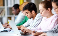 Giới trẻ hay bi quan về tài chính, việc làm, mua nhà... nên biết sự thật này