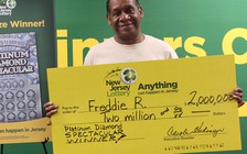 Triệu phú USD tiếp tục trúng số lần 2 tại Mỹ