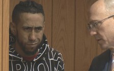 Bố bị bắt vì con 5 tuổi mang ma túy đến trường để làm… Người Nhện