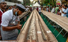 Bánh kem sô cô la dài 6,5 km phá kỷ lục thế giới