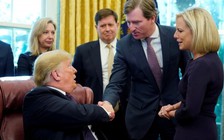 Tổng thống Trump liên tiếp bổ nhiệm, sa thải các quan chức cấp cao