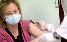 Châu Âu bắt đầu chạy đua tiêm chủng vắc xin Covid-19