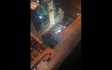 Hai người nhảy dù từ tầng 25 của khách sạn gây náo loạn