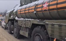 Hệ thống phòng không S-400 của Nga bị... tai nạn giao thông
