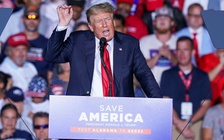 Ông Trump khen ngợi Taliban, chỉ trích Tổng thống Biden