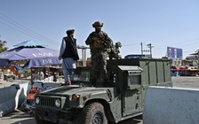 Taliban đang phong tỏa sân bay Kabul để kiểm soát